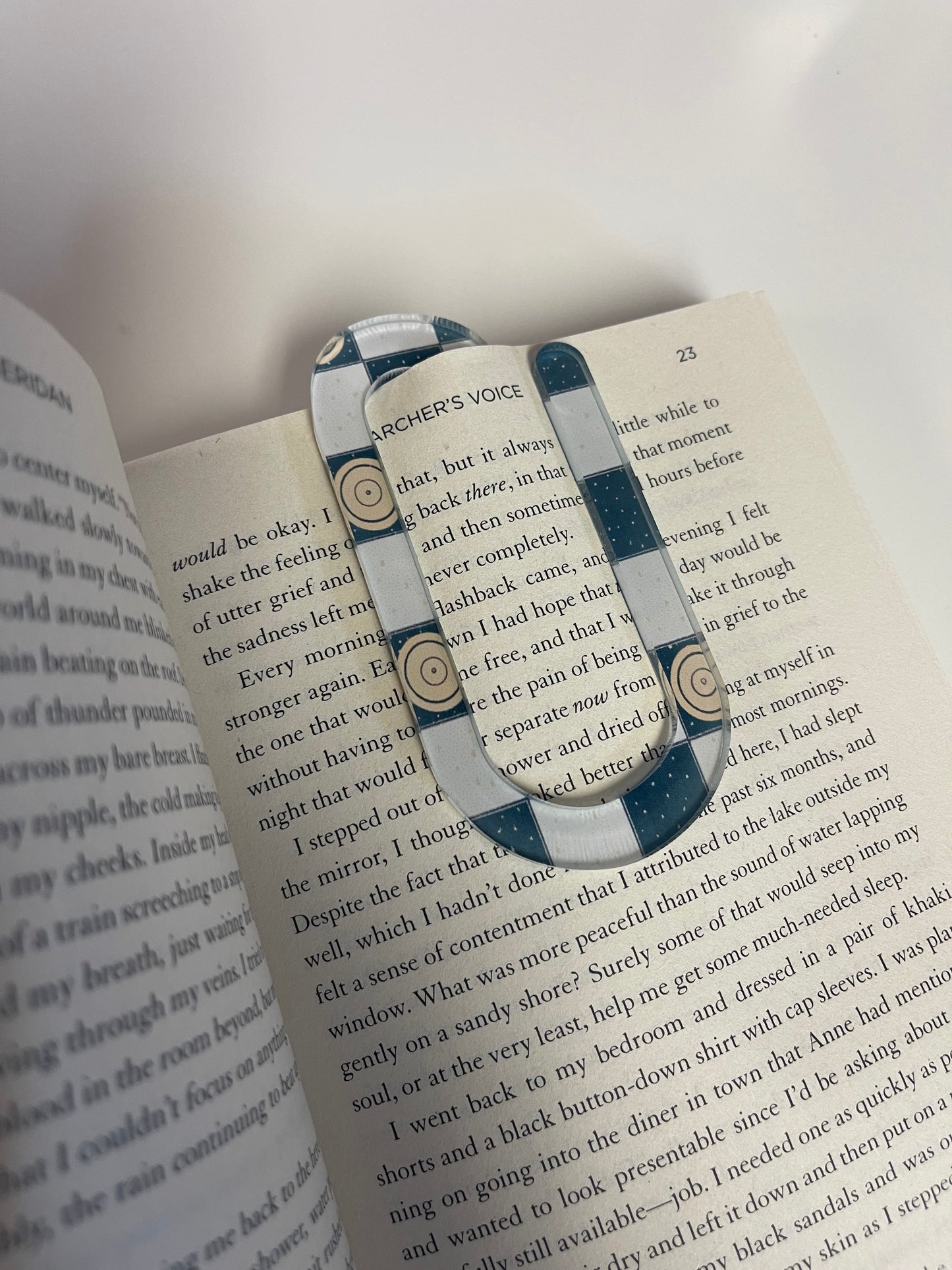 Checkered Jumbo Clip